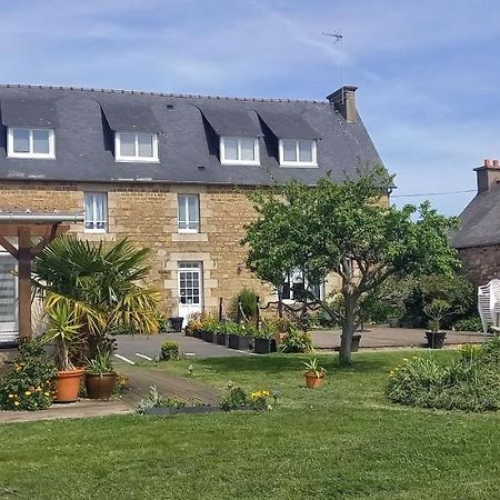 Le Relais De Launay Ploubazlanec Kültér fotó